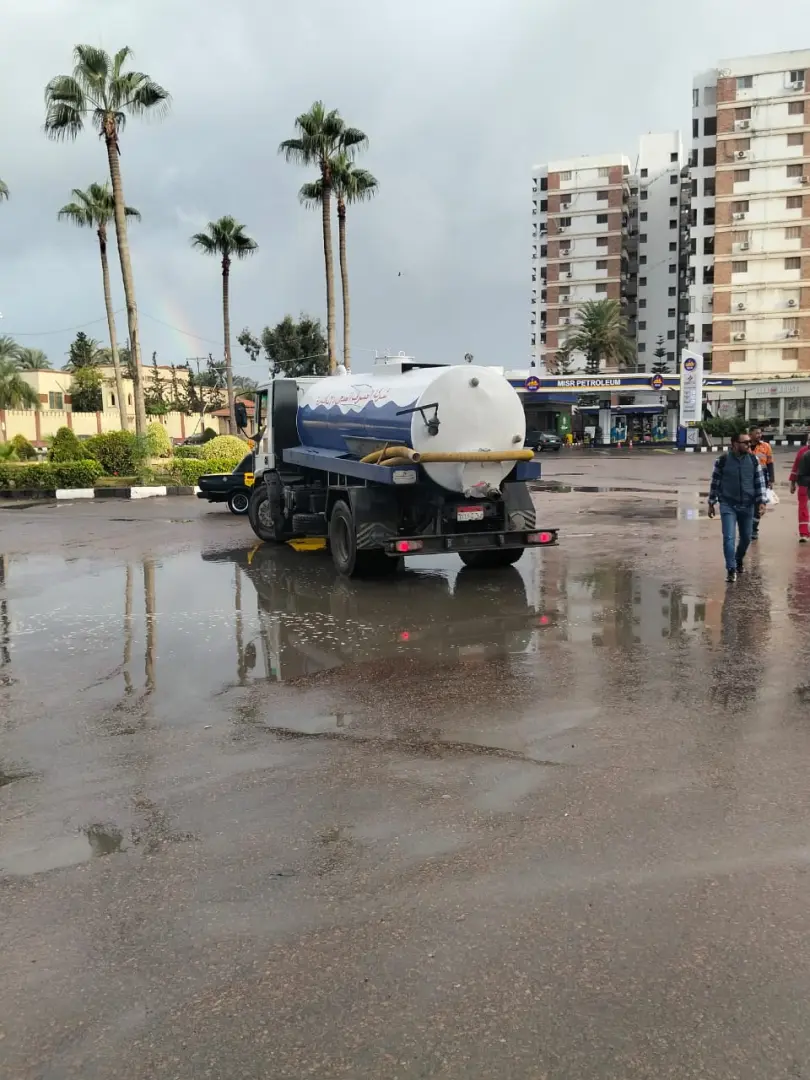 الإسكندرية ترفع حالة الطوارئ لمواجهة موجة الأمطار - 1000824135