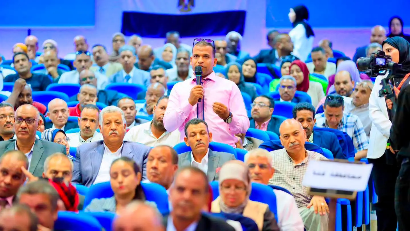 وزير التعليم خلال اجتماعه مع 1000 قيادة تعليمية بجامعة قنا: مدير المدرسة أهم عنصر في العملية التعليمية