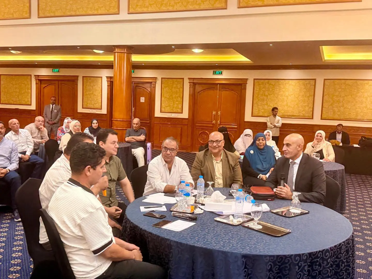 خلال زيارته الأقصر.. وزير التعليم يتابع تدريب معلمي التاريخ على نظام البكالوريا المصرية