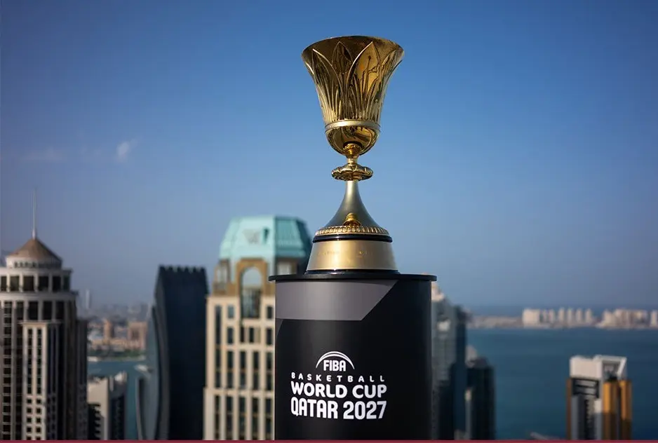 ما وراء الملعب
