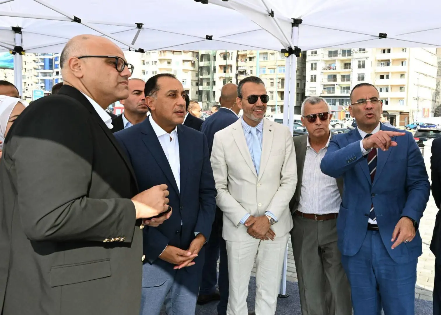 رئيس الوزراء يتفقد مشروع تطوير كورنيش الإسكندرية
