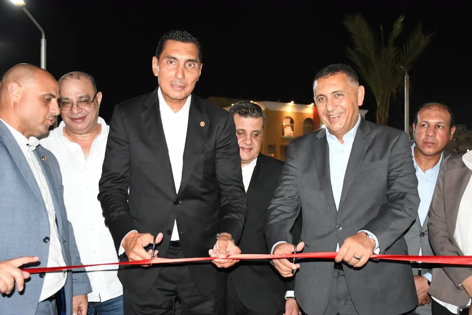 العبور تتزين بمنشآت رياضية جديدة.. افتتاح حمام سباحة وملاعب بادل وصالات أنشطة