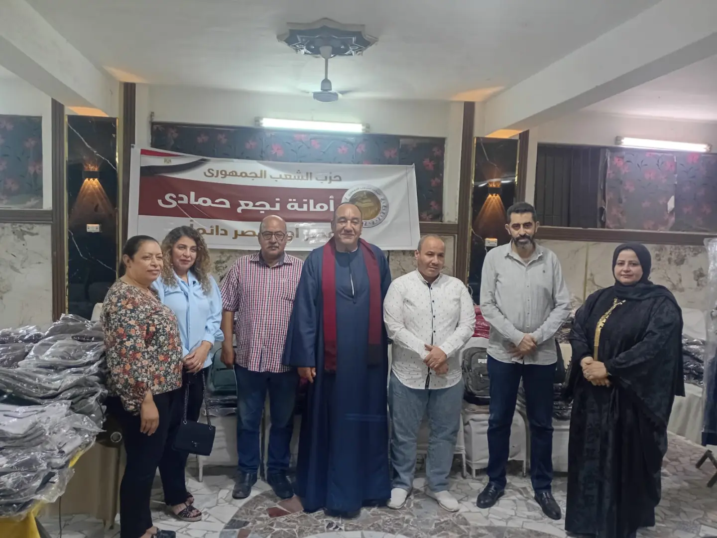 «الشعب الجمهوري» يفتتح معرض «أهلاً مدارس» بنجع حمادي بأسعار مخفضة