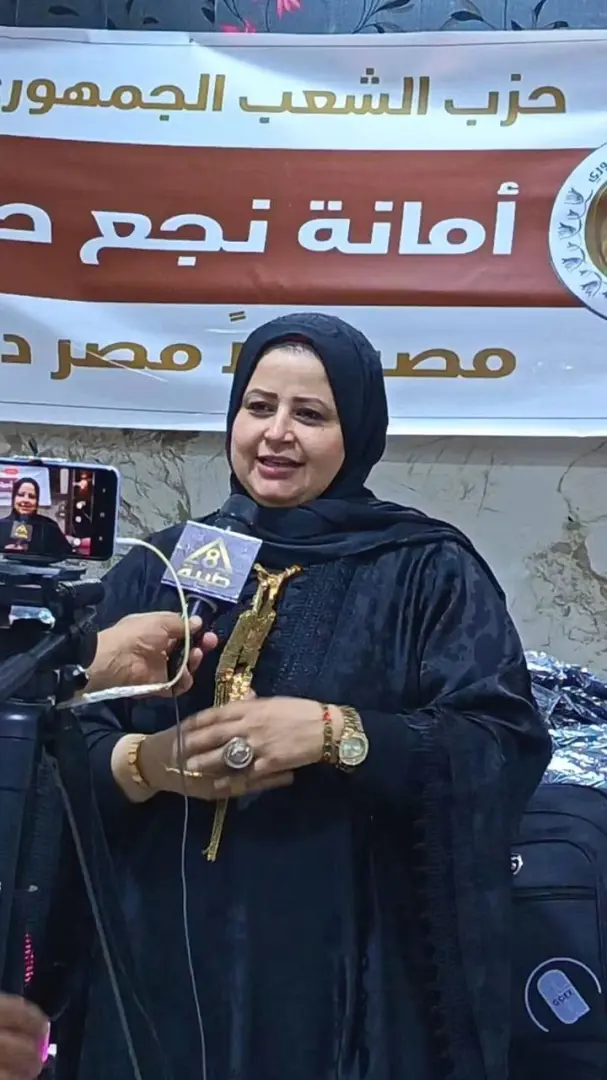 «الشعب الجمهوري» يفتتح معرض «أهلاً مدارس» بنجع حمادي بأسعار مخفضة