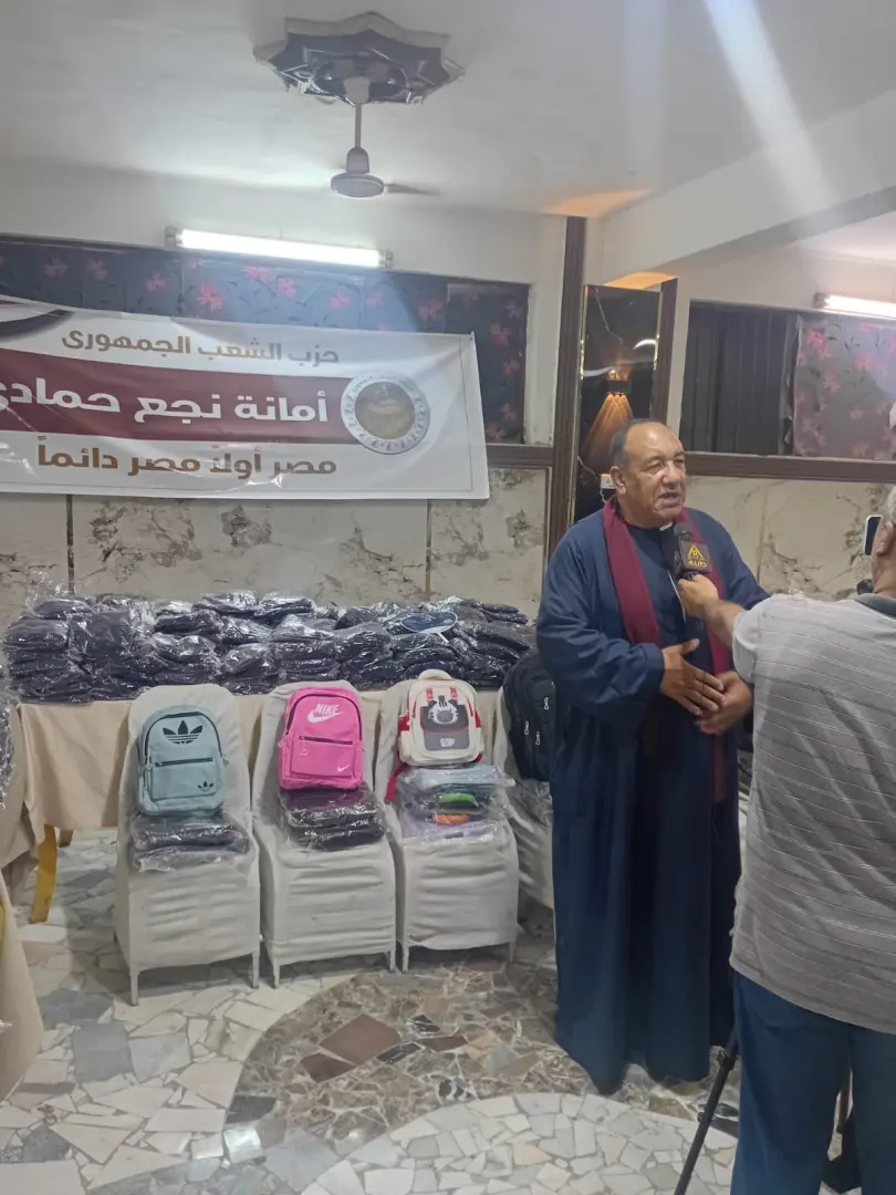 «الشعب الجمهوري» يفتتح معرض «أهلاً مدارس» بنجع حمادي بأسعار مخفضة