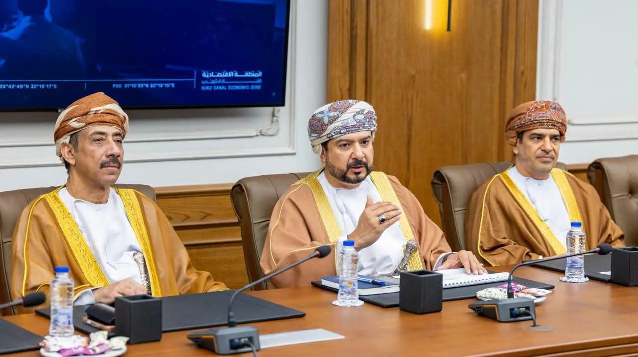 أسامة ربيع يبحث مع السفير المصري ببنما تعزيز التعاون بين قناتي السويس وبنما
