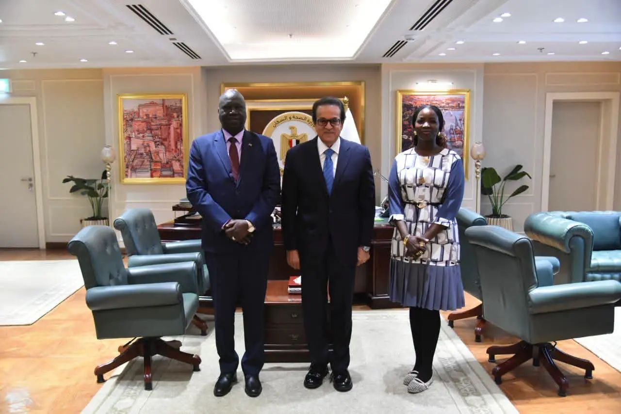 وزير الصحة يستقبل سفير جنوب السودان لبحث تعزيز التعاون الصحي بين البلدين
