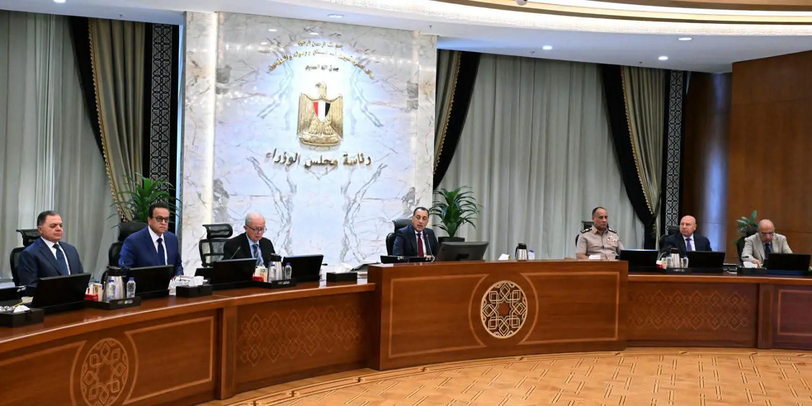 11 قرارًا جديدًا من الحكومة.. صوامع غلال وتمويلات دولية ودعم للمواطنين
