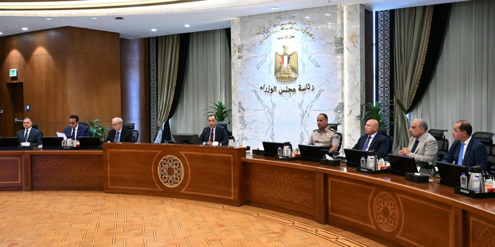 مدبولي يوجه بتأمين السلع الأساسية والتوسع في معارض «أهلًا مدارس»