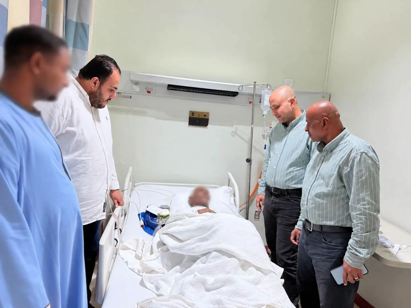 وفاة معتمرين مصريين وإصابة 48.. السياحة تكشف آخر تطورات حادث حافلة الجموم