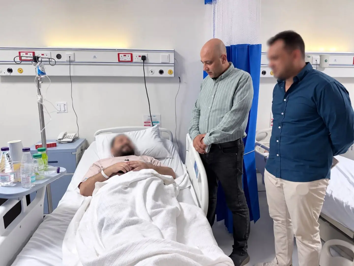 وفاة معتمرين مصريين وإصابة 48.. السياحة تكشف آخر تطورات حادث حافلة الجموم