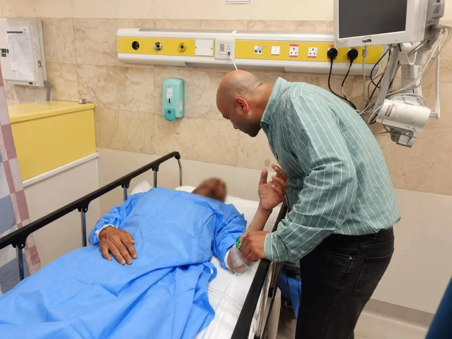 وفاة معتمرين مصريين وإصابة 48.. السياحة تكشف آخر تطورات حادث حافلة الجموم