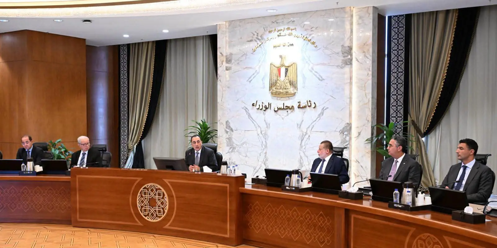 تحسن ميزان المدفوعات إلى 1.8 مليار دولار.. ماذا ناقشت المجموعة الاقتصادية برئاسة مدبولي؟