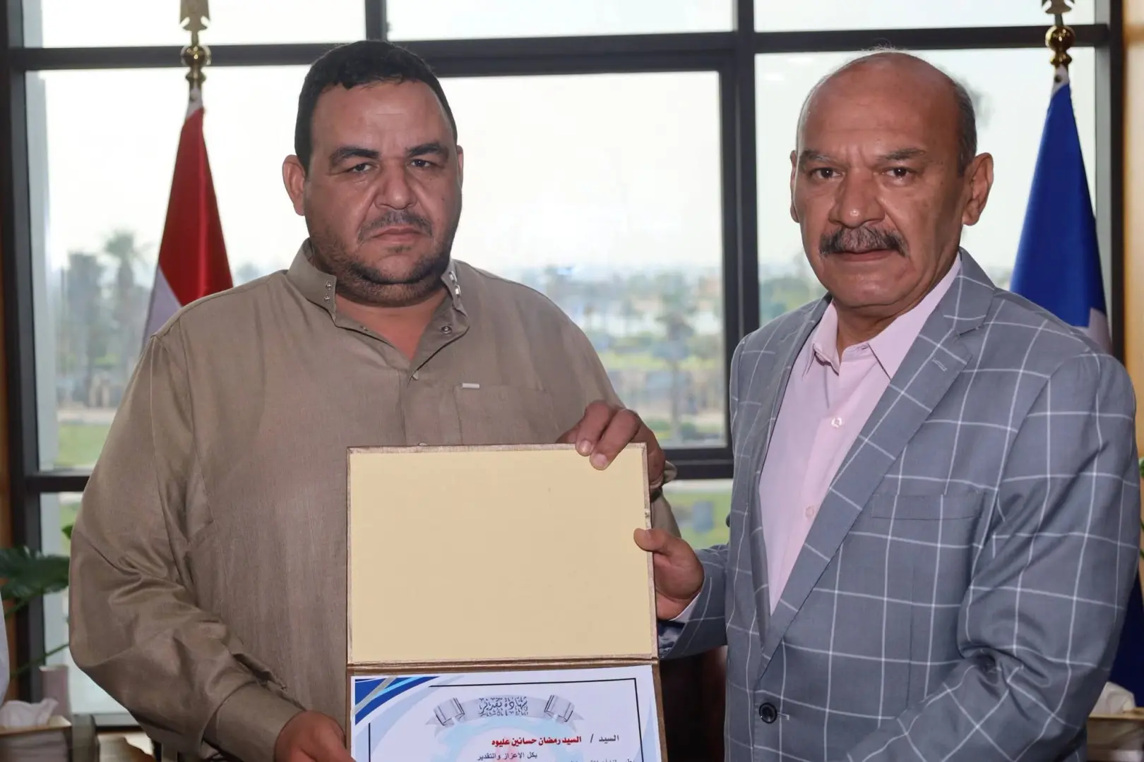 في عيد الفلاح.. محافظ السويس يكرم المزارعين المتميزين