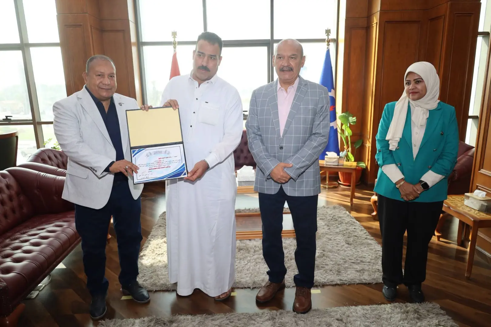 في عيد الفلاح.. محافظ السويس يكرم المزارعين المتميزين