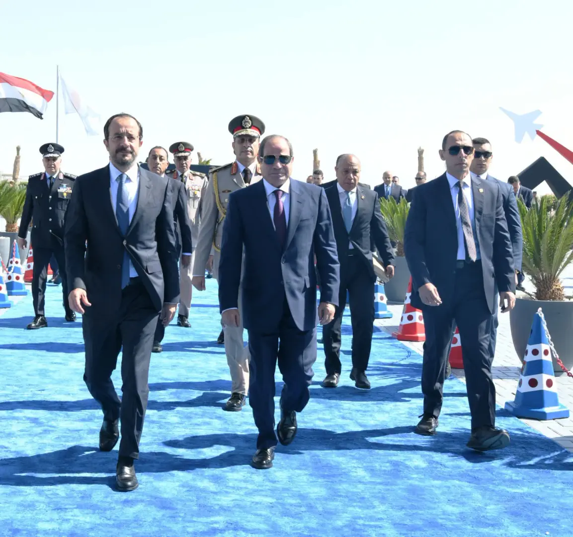 السيسي ورئيس قبرص ورئيس وزراء اليونان: التعاون الثلاثي بوابة للاستقرار والتنمية في شرق المتوسط - 1000854589