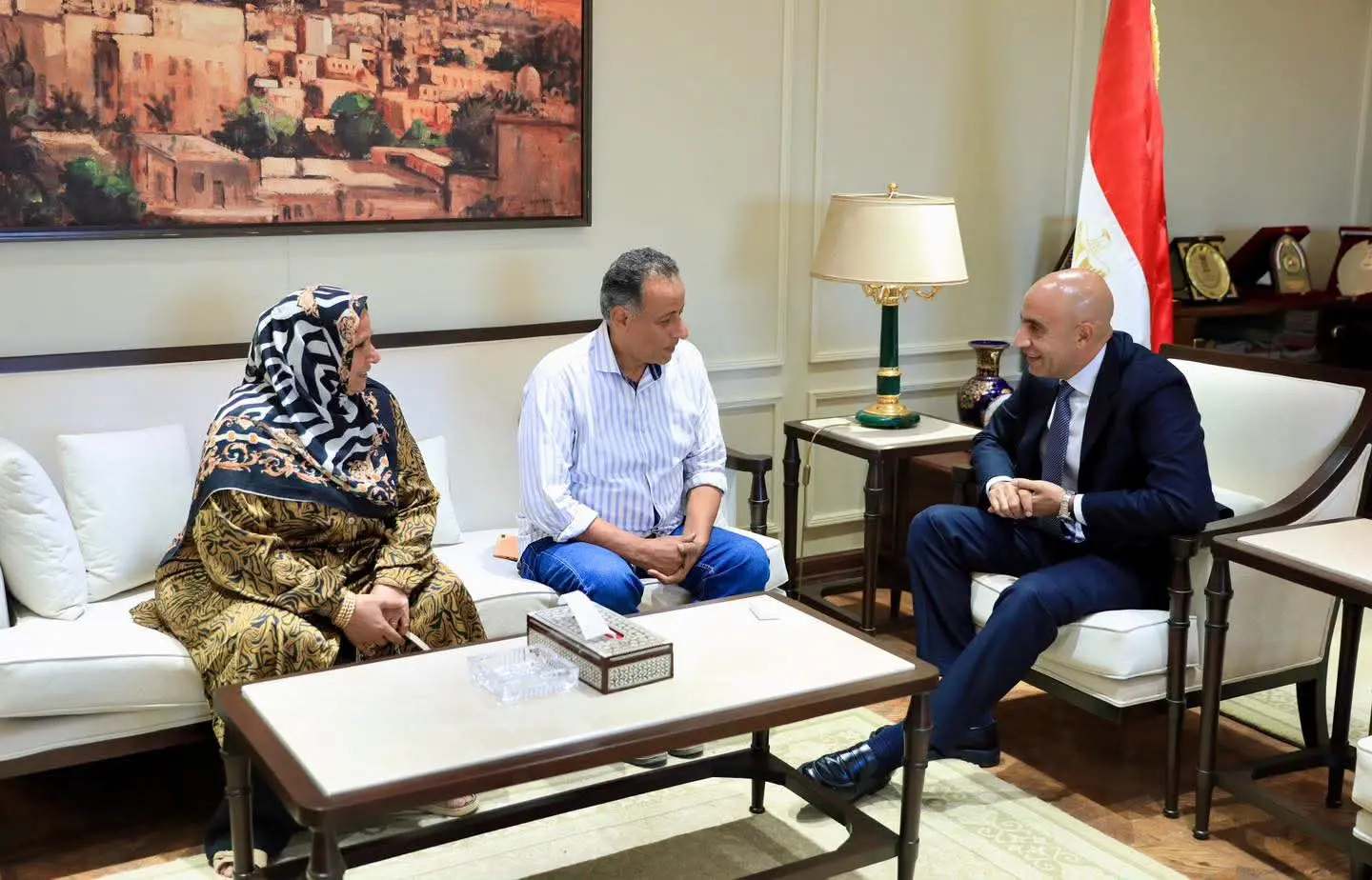 «المعلمون ومديرو المدارس خط أحمر».. وزير التعليم يكرم مديري مدرستي برقطا والشهيد أحمد سمير