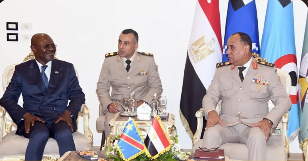 الفريق أشرف سالم يلتقي وزراء دفاع 4 دول لبحث تعزيز التعاون العسكري بمعرض العلمين
