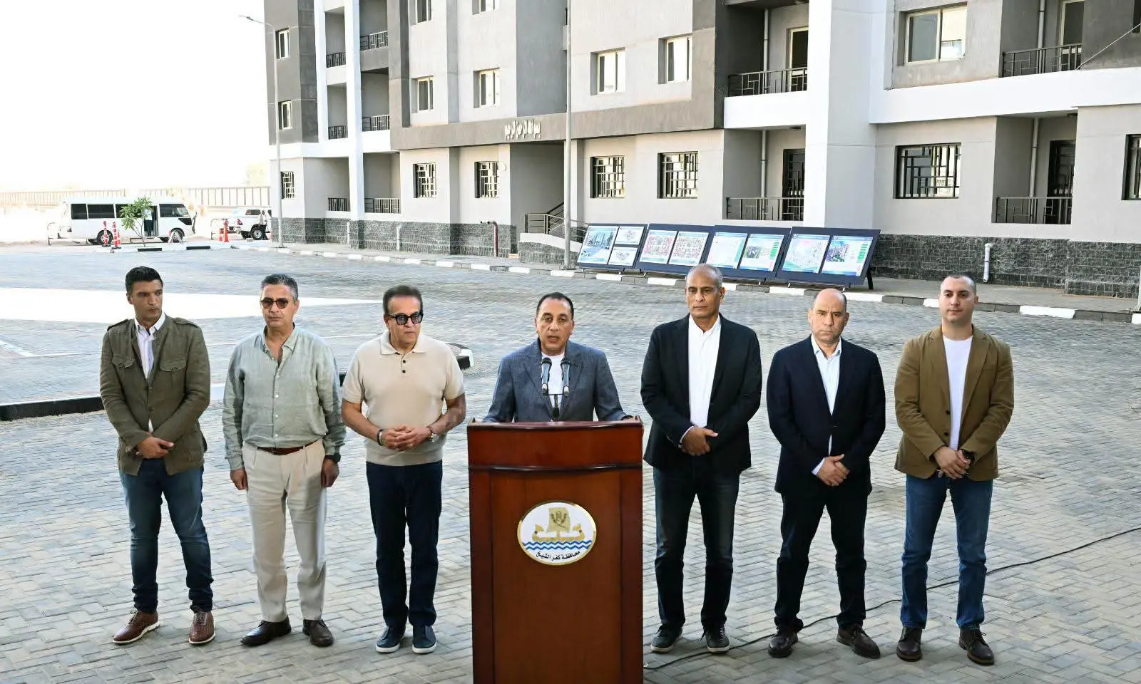 «العمل بالمصانع هو المستقبل».. أبرز رسائل مدبولي بعد جولة كفر الشيخ