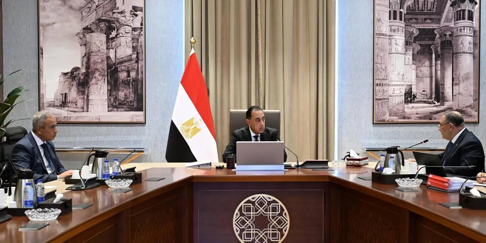 مدبولي يتابع إعادة تخطيط 4 مناطق صناعية بالشرقية على مساحة 5274 فدانًا