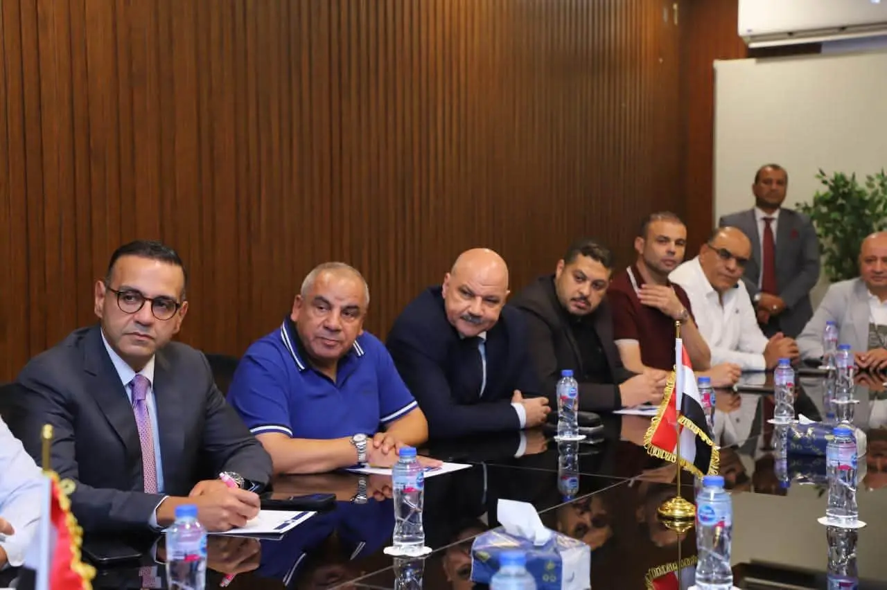 «مستقبل وطن» يضع اللمسات النهائية لمبادرة تطوير المدارس الحكومية بالمحافظات - 1000870878