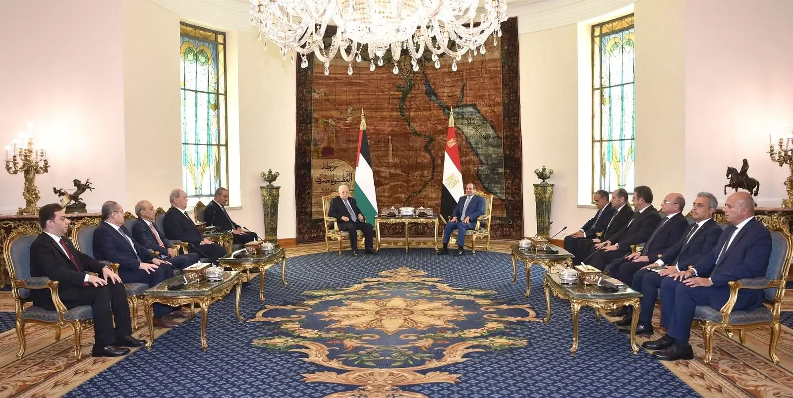 أبو مازن: الشعب الفلسطيني يثمن الجهود المصرية - 1000876317