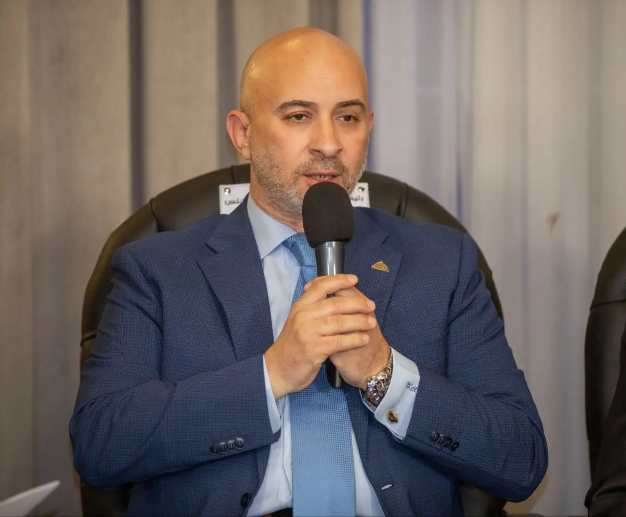 «الشعب الجمهوري» ينظم صالونًا سياسيًا لمناقشة تعزيز دور الإدارة المحلية في التنمية المستدامة