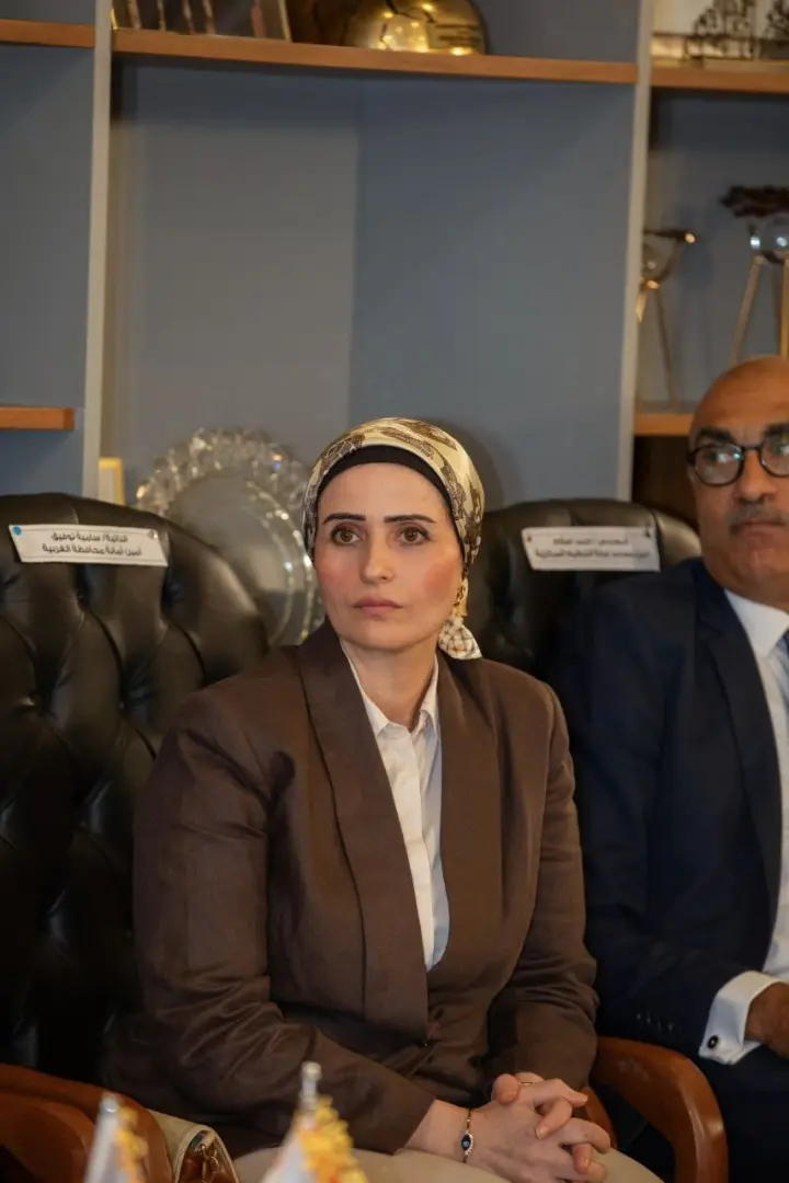 «الشعب الجمهوري» ينظم صالونًا سياسيًا لمناقشة تعزيز دور الإدارة المحلية في التنمية المستدامة