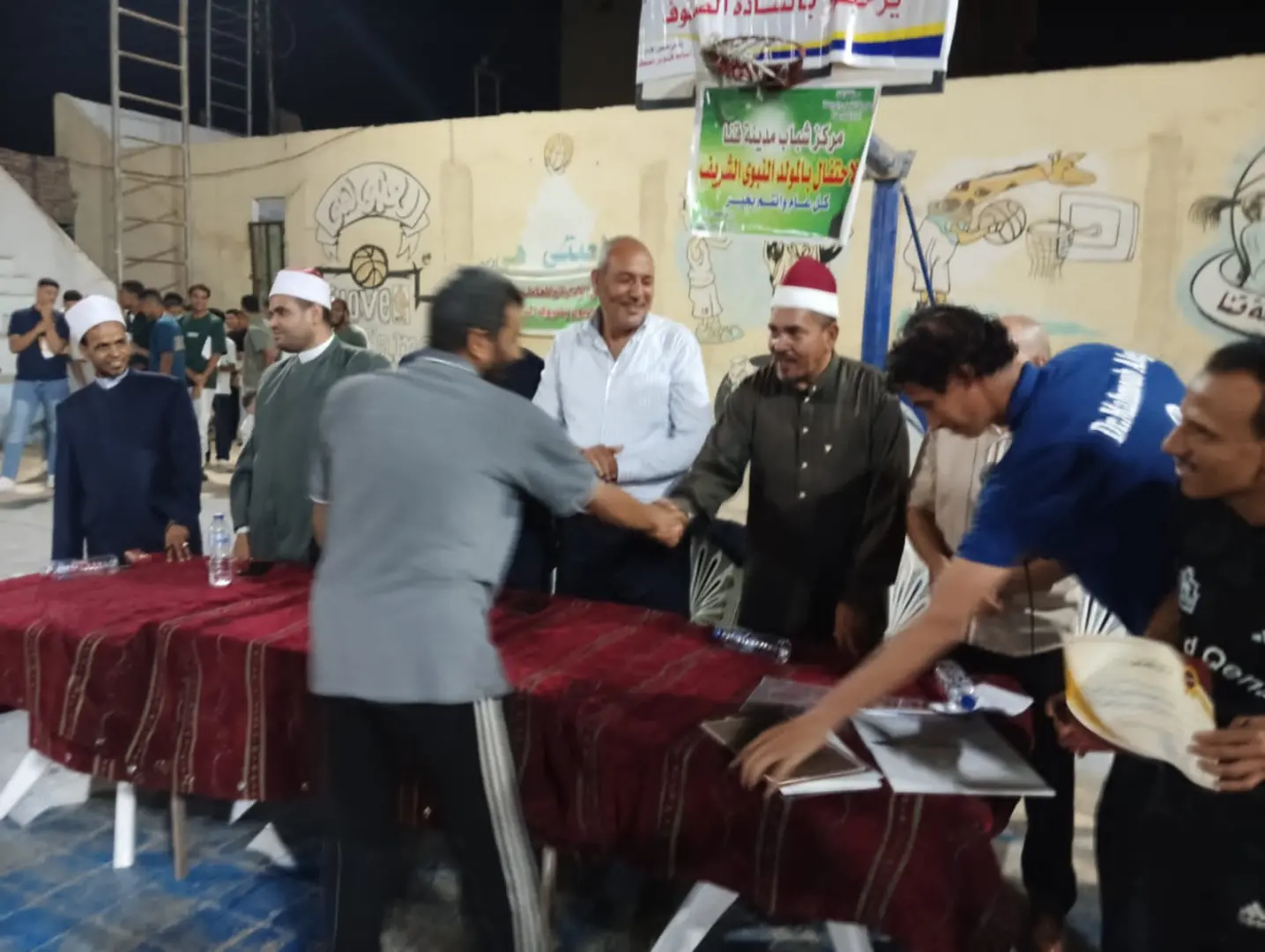 مركز شباب مدينة قنا يحتفل بالمولد النبوي ويكرم أطفال فريق كرة السلة - 1000880212