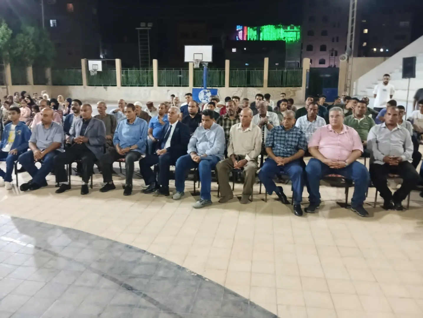 مركز شباب مدينة قنا يحتفل بالمولد النبوي ويكرم أطفال فريق كرة السلة