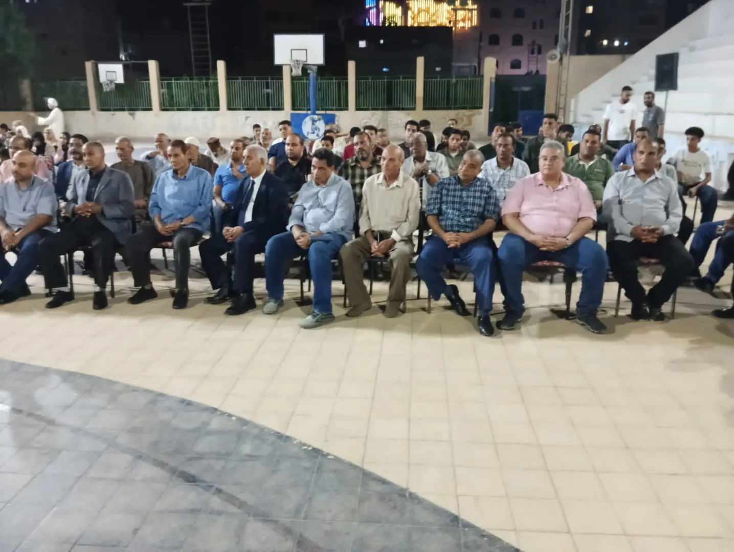 مركز شباب مدينة قنا يحتفل بالمولد النبوي ويكرم أطفال فريق كرة السلة