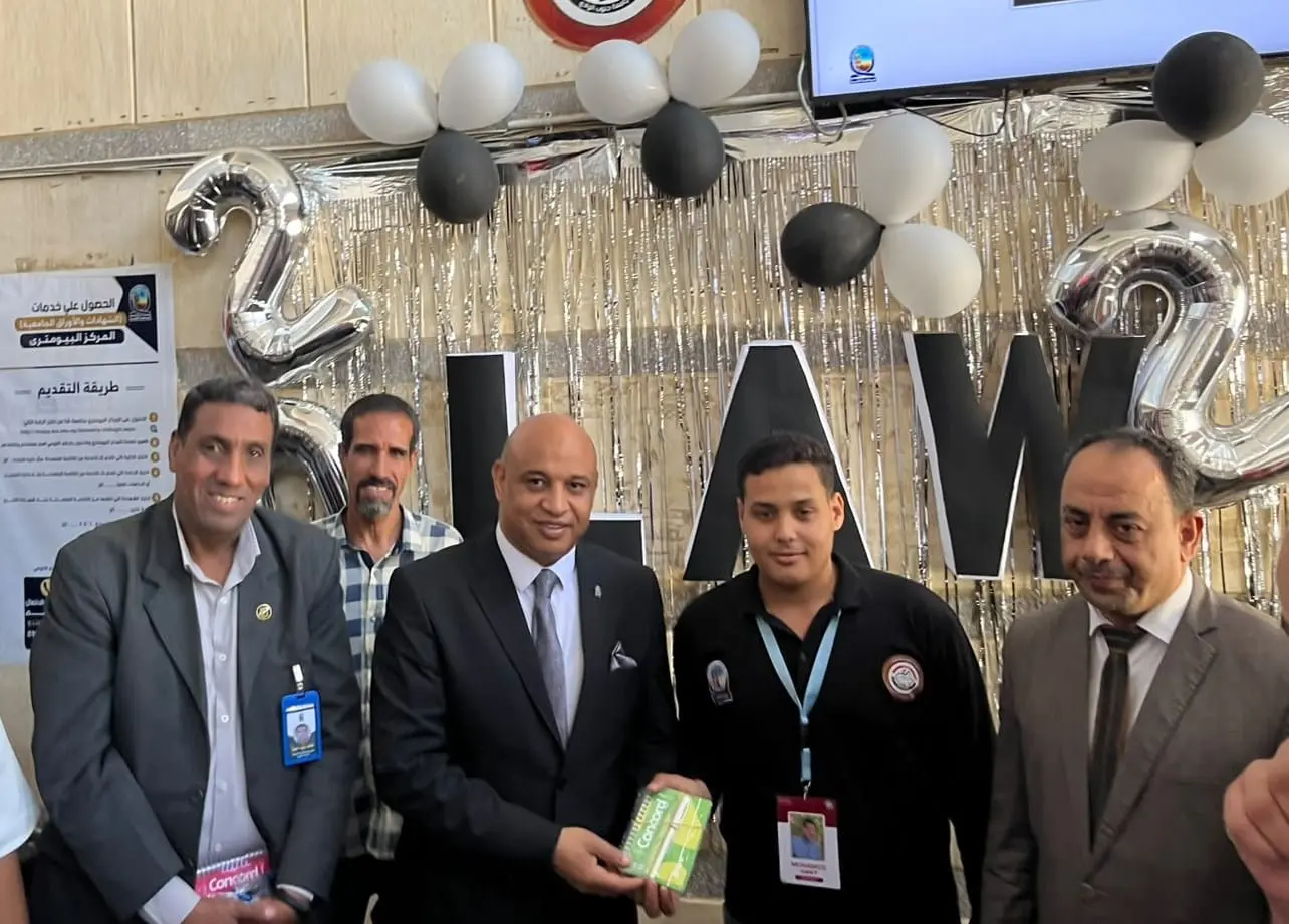 معسكر استقبال الطلاب الجدد والقدامى بحقوق قنا.. أجواء ترحيبية وتيسيرات للطلاب مع انطلاق العام الجامعي