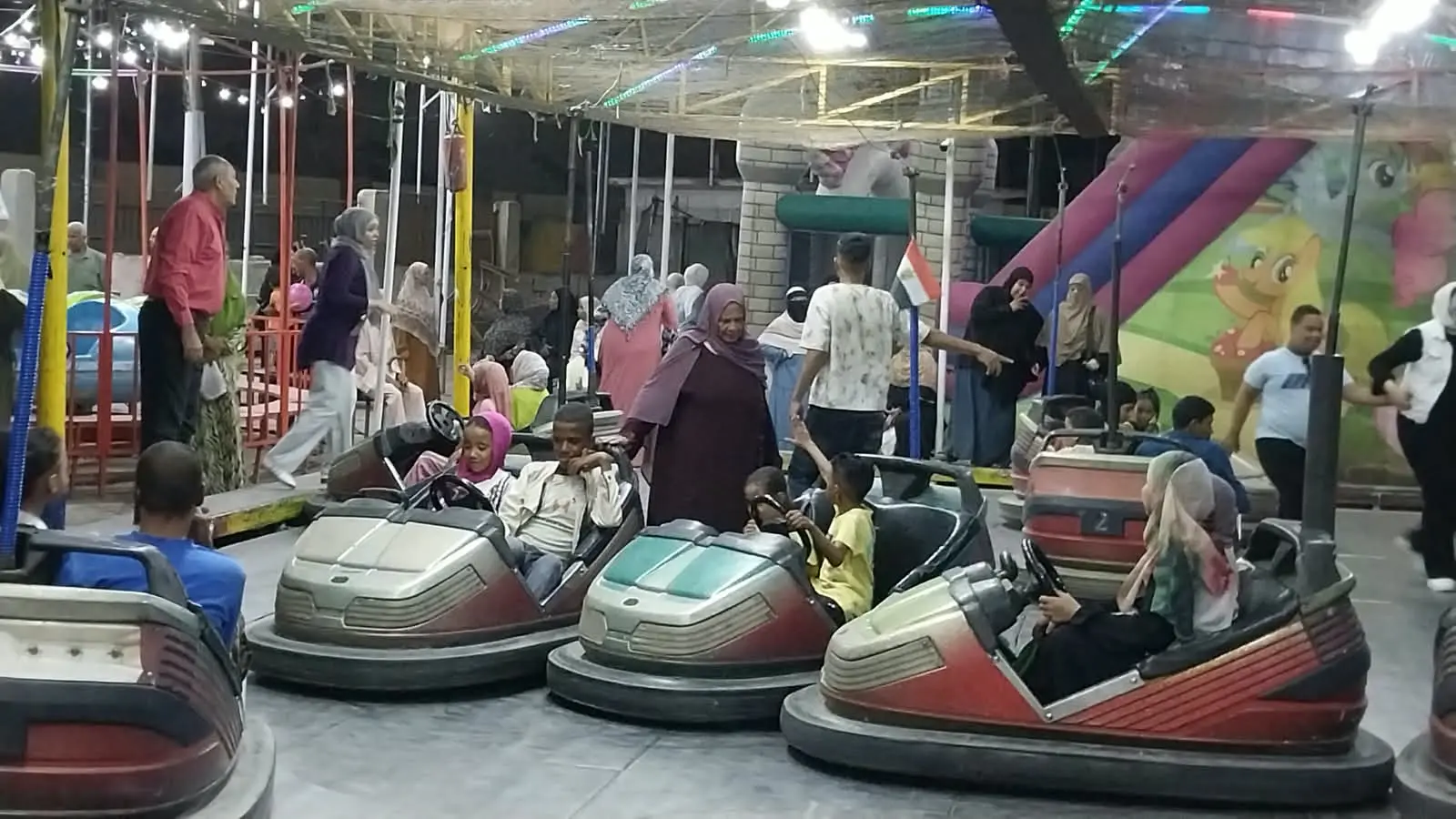 مركز شباب مدينة قنا ينظم مهرجانًا ترفيهيًا للأطفال ذوي الهمم - 1000895810