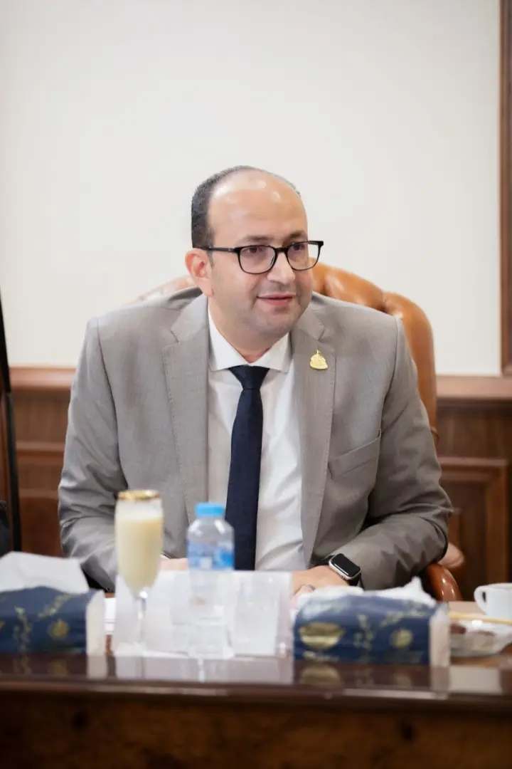 الشعب الجمهوري يناقش تنظيم التطوير العقاري وتحقيق التوازن وحماية حقوق المواطنين والمطورين - 1000898159