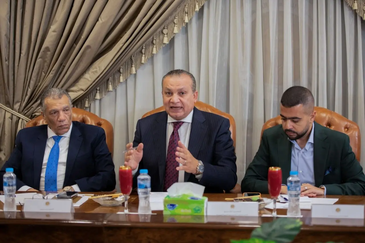 الشعب الجمهوري يناقش تنظيم التطوير العقاري وتحقيق التوازن وحماية حقوق المواطنين والمطورين - 1000898164