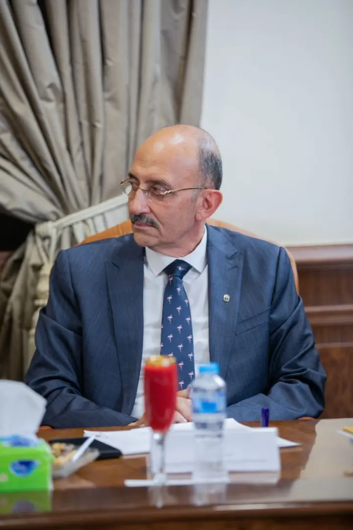 الشعب الجمهوري يناقش تنظيم التطوير العقاري وتحقيق التوازن وحماية حقوق المواطنين والمطورين - 1000898169