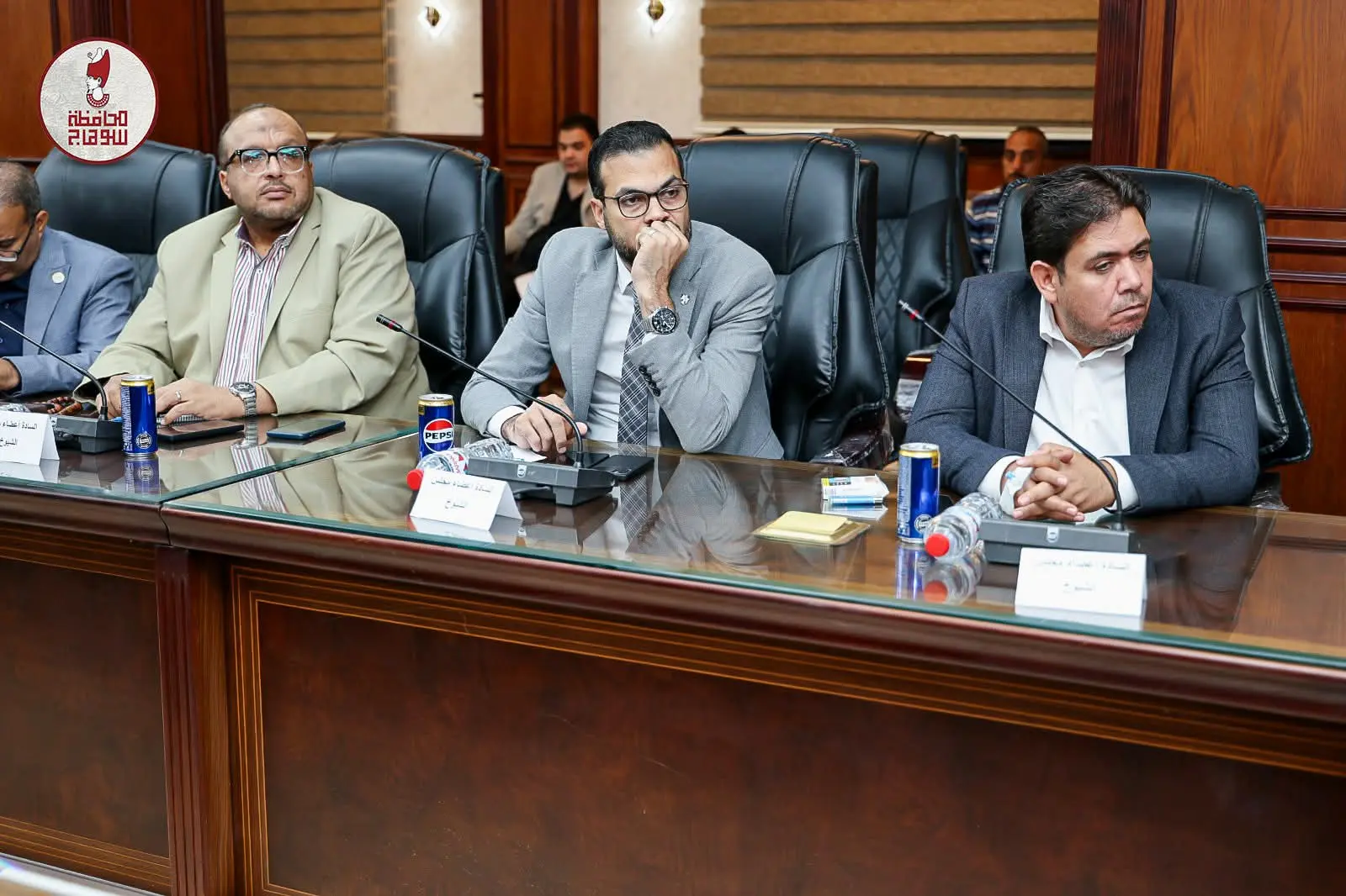 محافظ سوهاج يبحث مع الهيئة البرلمانية لمجلس الشيوخ مطالب المواطنين ودعم المشروعات
