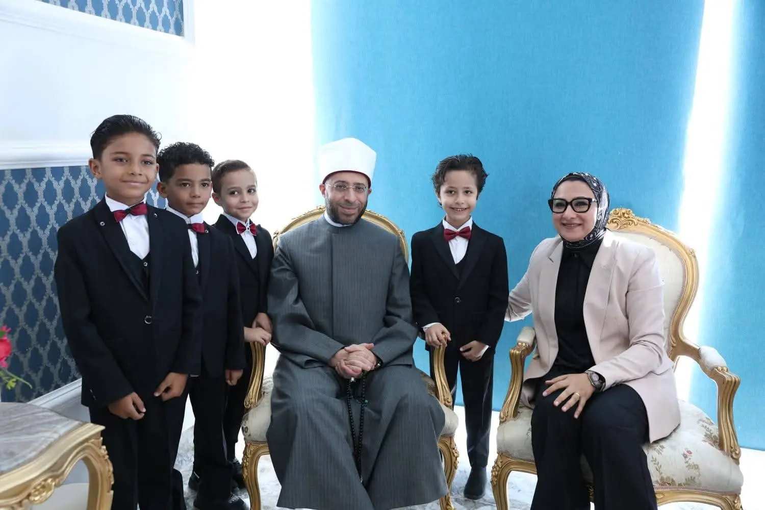 وزير الأوقاف ومحافظ الوادي الجديد يفتتحان 6 مساجد جديدة - 1000905933