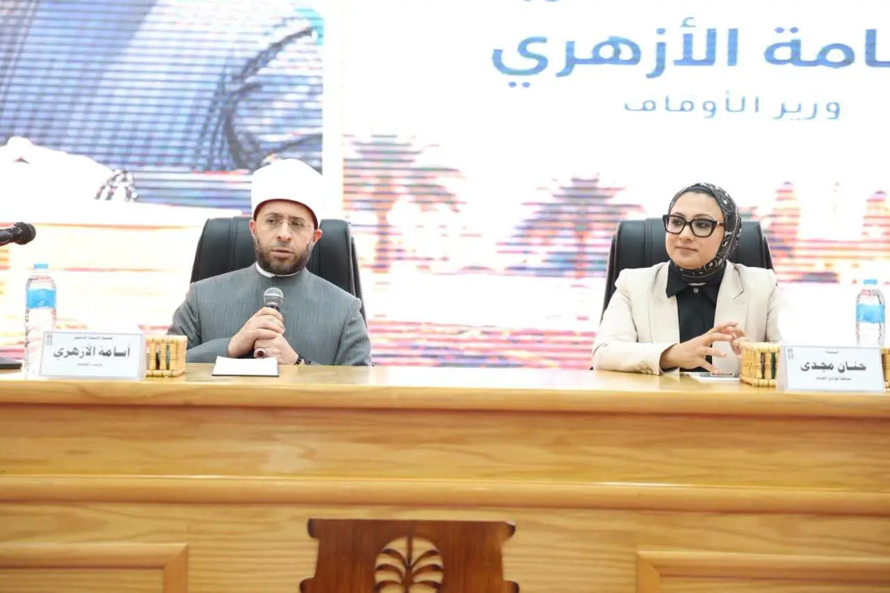 وزير الأوقاف ومحافظ الوادي الجديد يفتتحان 6 مساجد جديدة - 1000905965