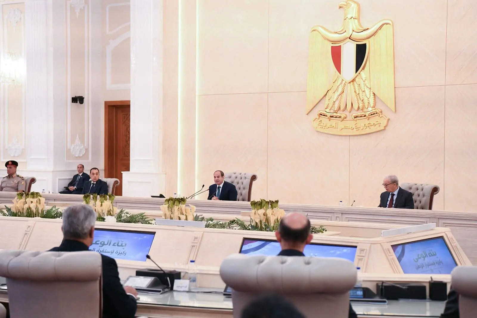 السيسي: 20 مليار دولار خسائر قناة السويس بسبب اضطرابات المنطقة - 1000911347