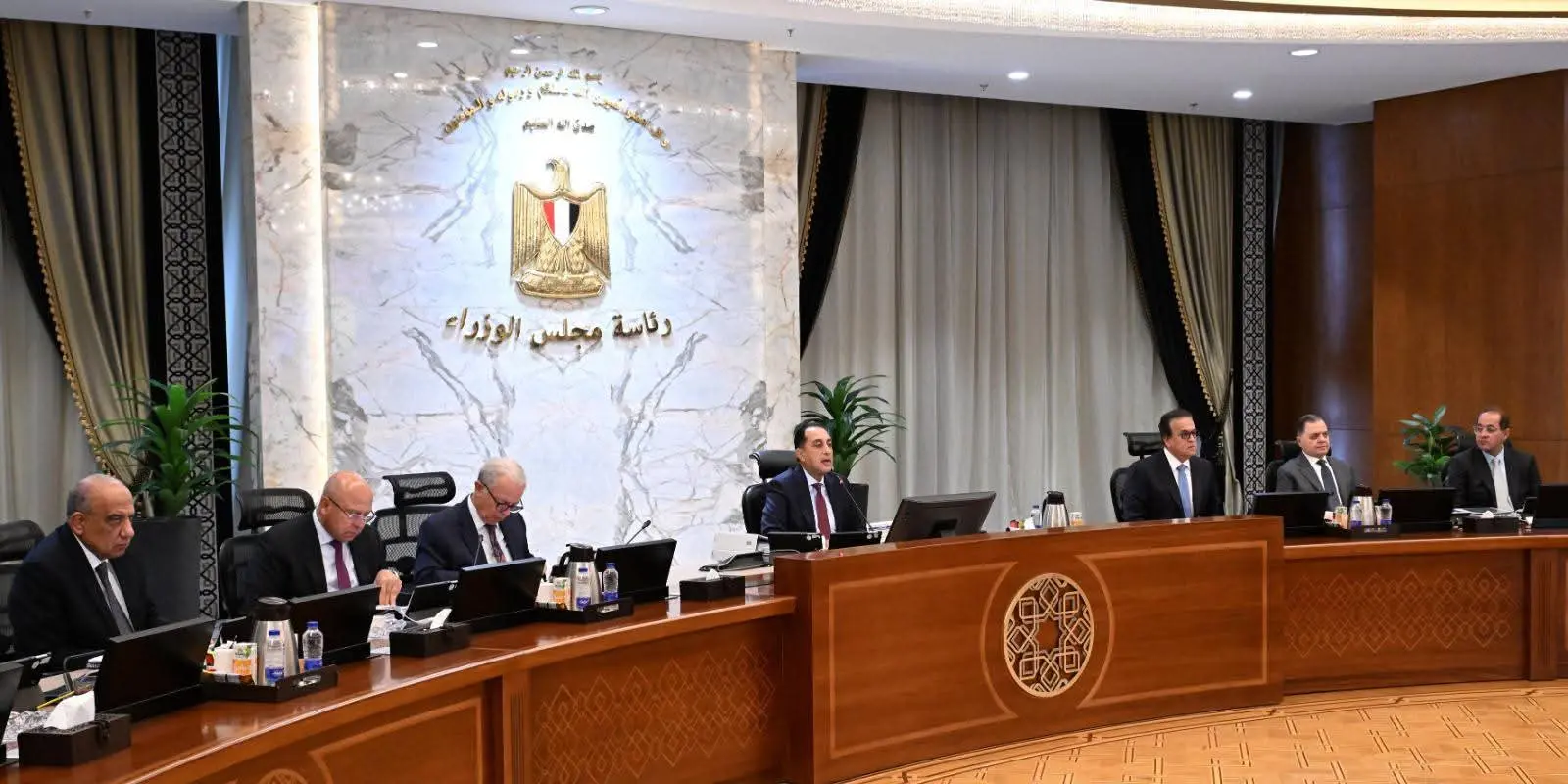 مدبولي يشيد بلقاء الرئيس ومجلسي الوزراء والمحافظين ويؤكد أهمية التواصل واستعراض الملفات