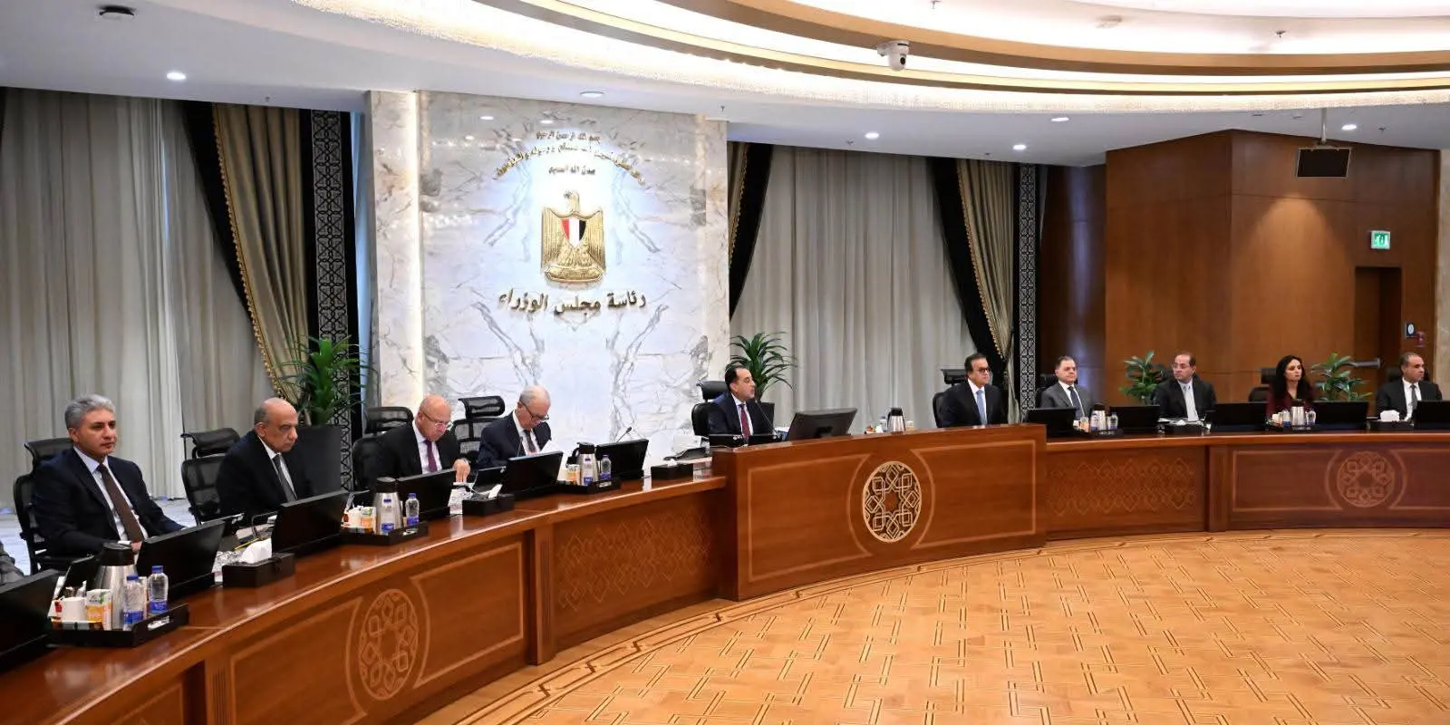 مدبولي يشيد بلقاء الرئيس ومجلسي الوزراء والمحافظين ويؤكد أهمية التواصل واستعراض الملفات
