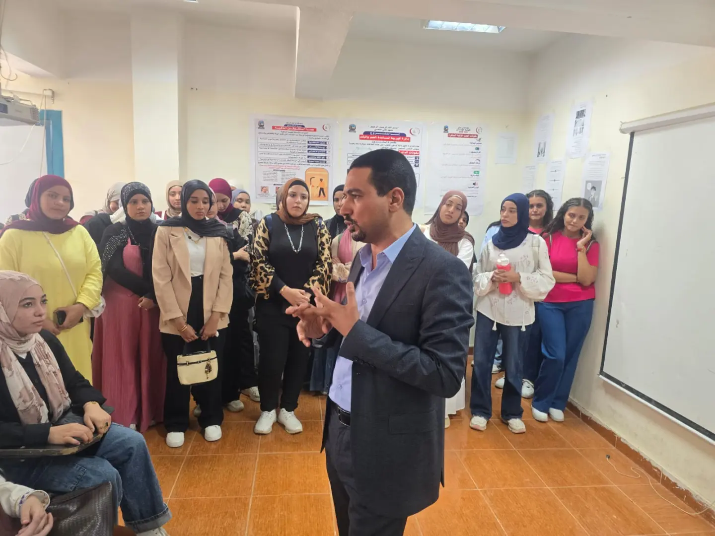 المعهد الفني الصحي بجامعة قنا ينظم حفل استقبال للطلاب الجدد