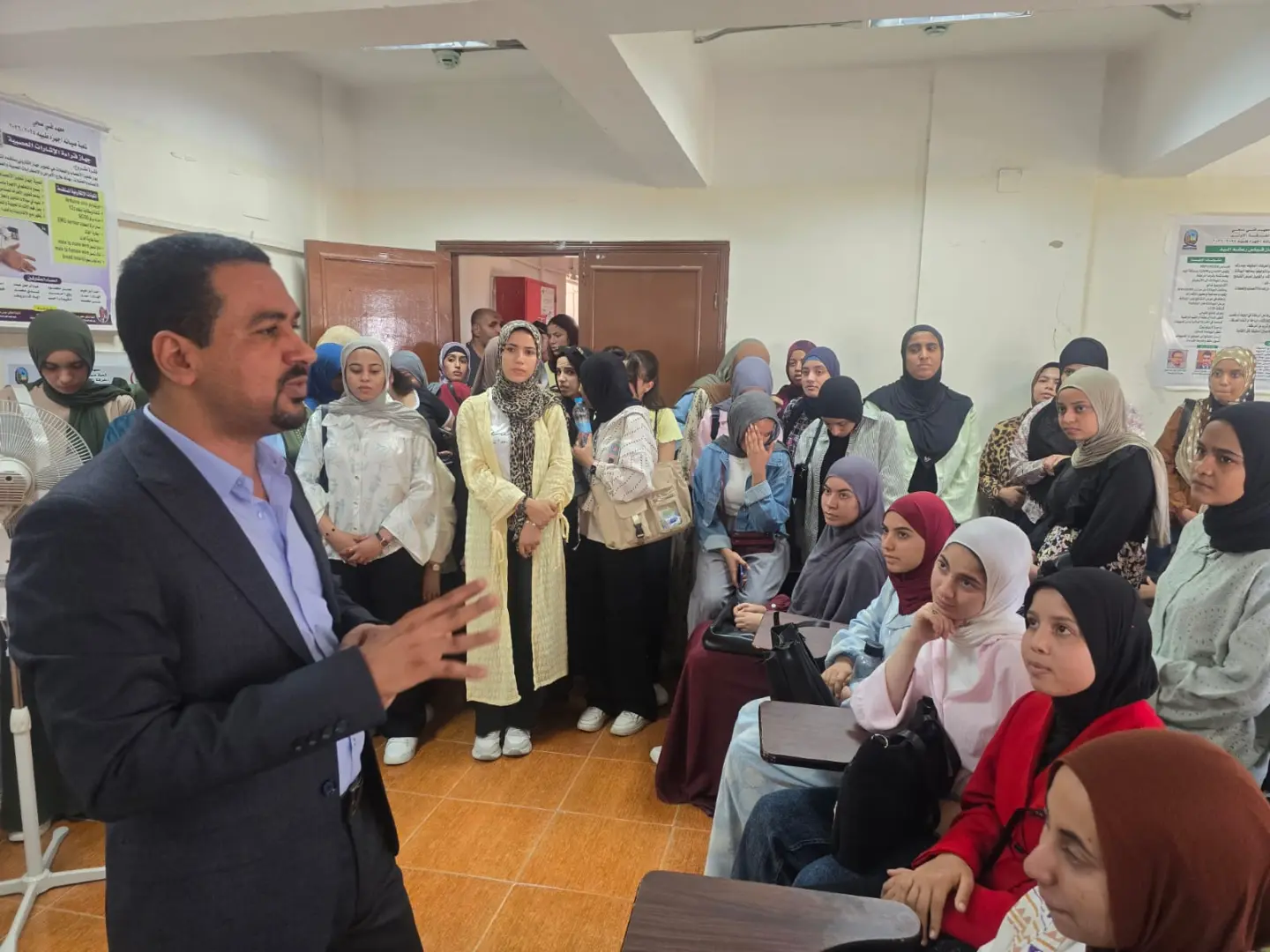 المعهد الفني الصحي بجامعة قنا ينظم حفل استقبال للطلاب الجدد