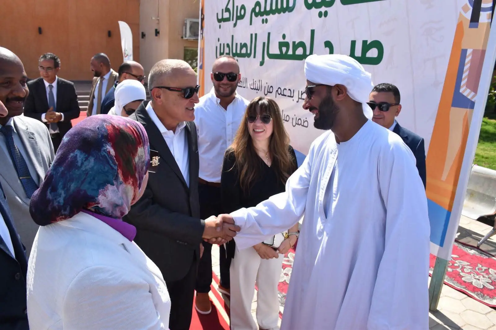 محافظ الأقصر يشهد توزيع 100 مركب صيد على صغار الصيادين ضمن مبادرة «مراكب الرزق»