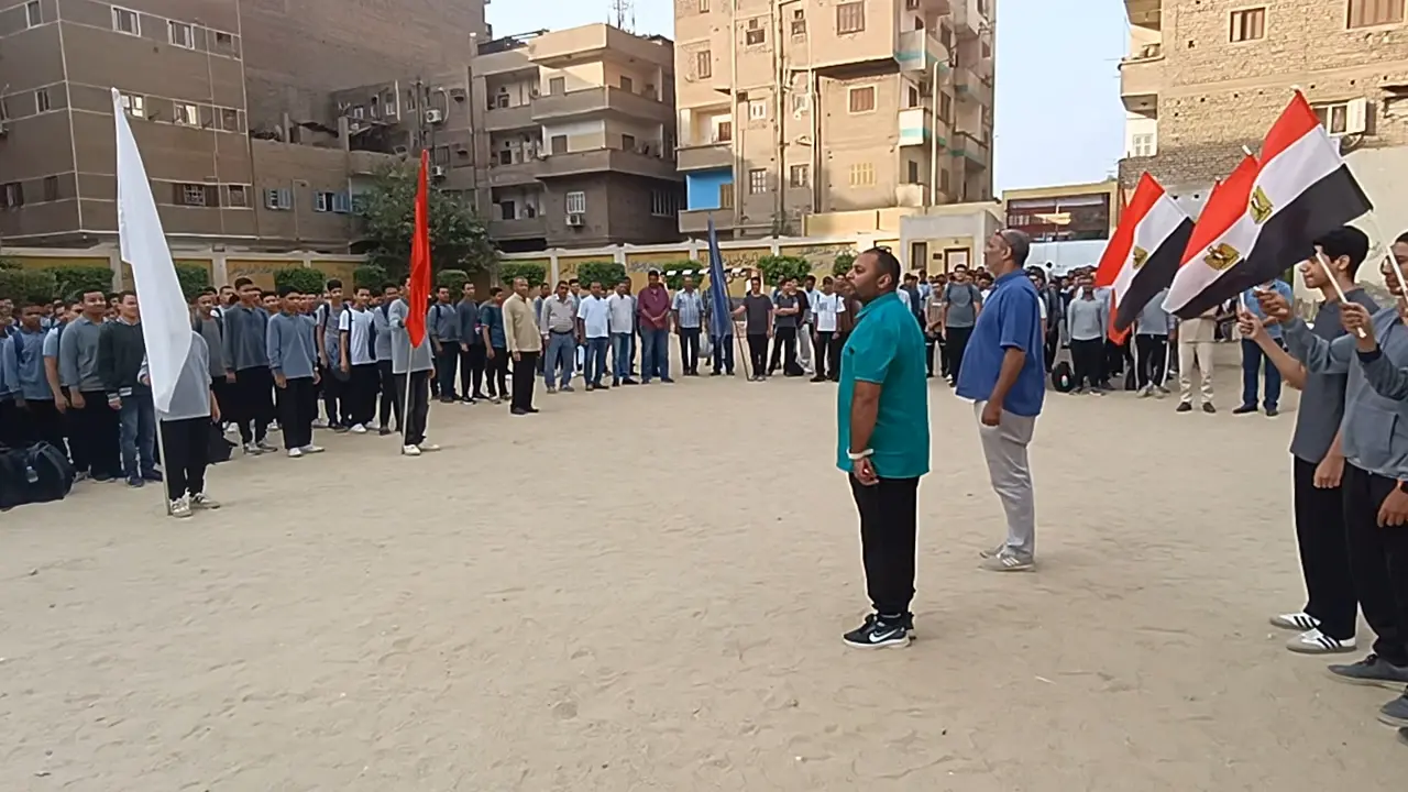 مدرسة الشهيد خيرت القاضي بنجع حمادي تحتفل بالذكرى الـ53 لانتصارات أكتوبر
