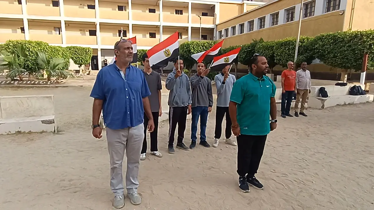مدرسة الشهيد خيرت القاضي بنجع حمادي تحتفل بالذكرى الـ53 لانتصارات أكتوبر