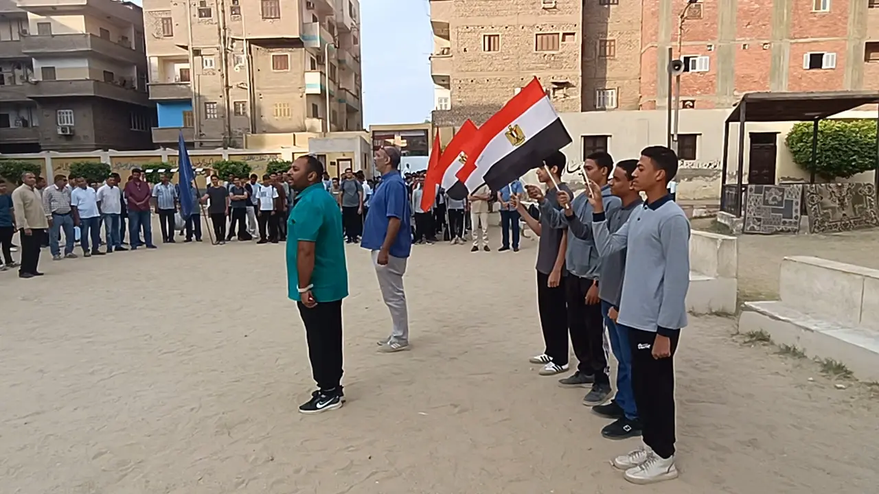 مدرسة الشهيد خيرت القاضي بنجع حمادي تحتفل بالذكرى الـ53 لانتصارات أكتوبر