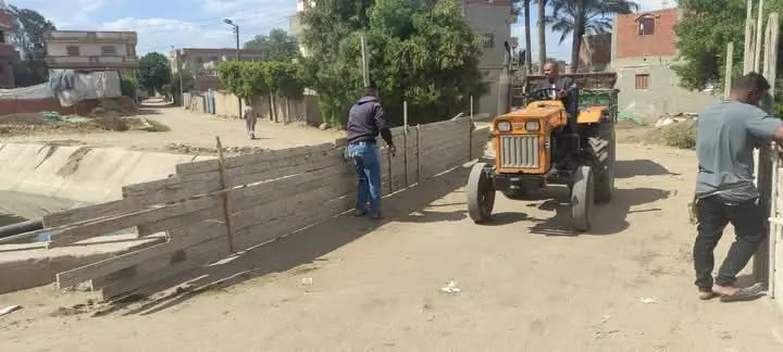 تنفيذًا لتوجيهات محافظ البحيرة.. تدعيم كوبري كنيسة الضهرية وتأمين معابر أمام المدارس بـ4 مراكز