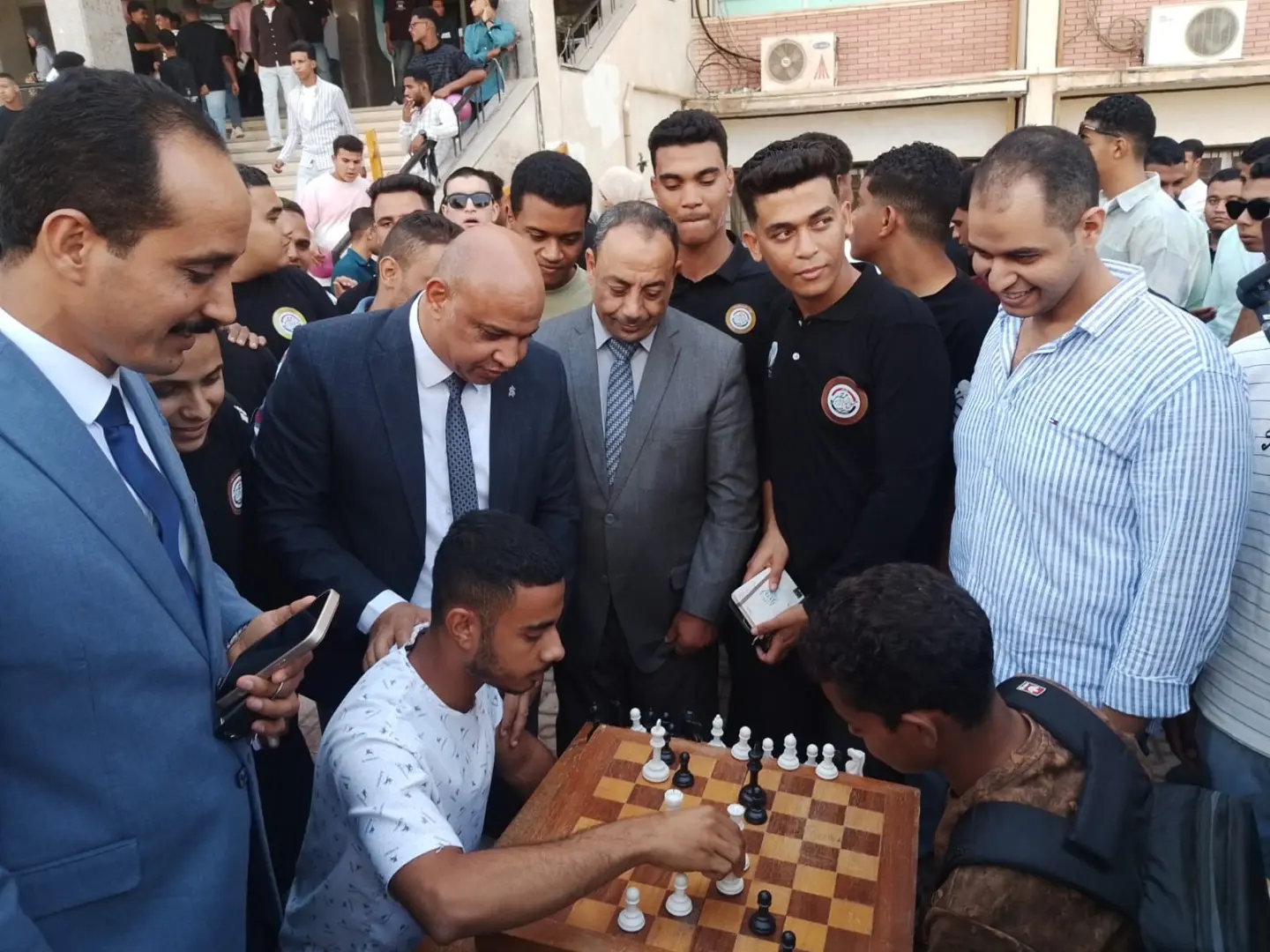 كلية الحقوق بجامعة قنا تنظم يومًا رياضيًا لتعزيز النشاط الطلابي